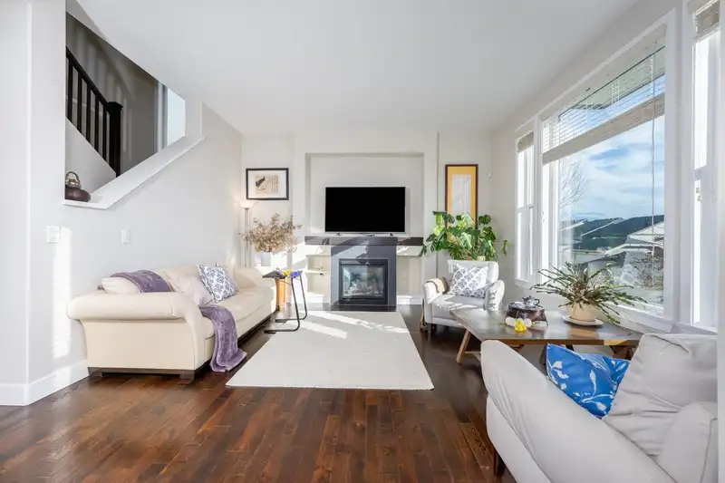 3470 GALLOWAY AVENUE - photo 2 of 40