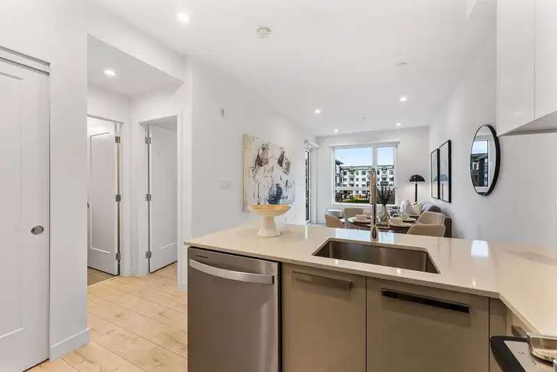 114 13788 76 AVENUE - photo 4 of 23