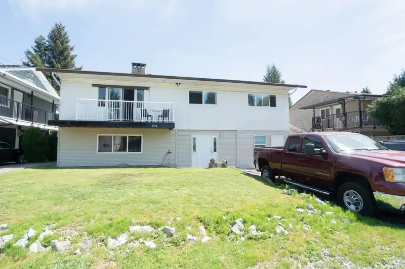 2930 SEFTON STREET - photo 1 of 28