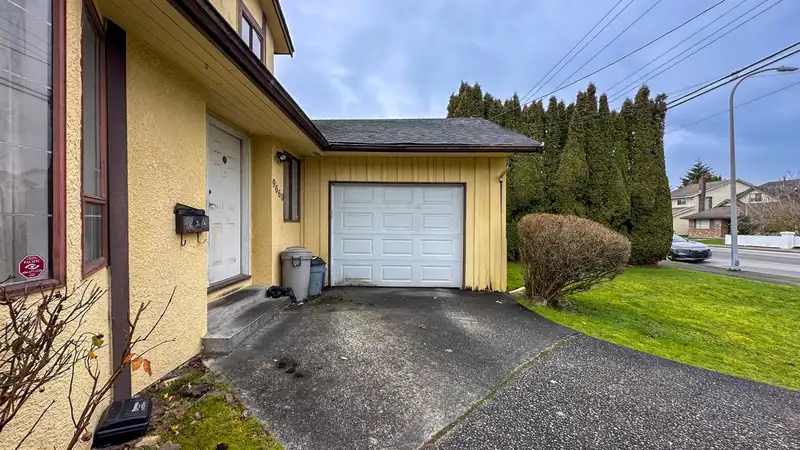 9660 FRANCIS ROAD - photo 2 of 40