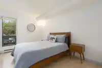 106 1477 FOUNTAIN WAY - thumbnail 3