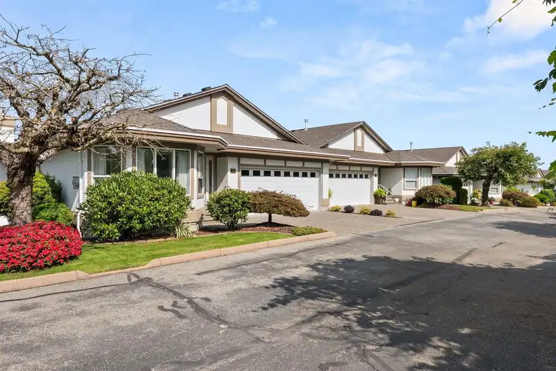 9 31445 RIDGEVIEW DRIVE - photo 2 of 40