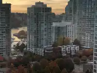 2201 939 EXPO BOULEVARD - thumbnail 2