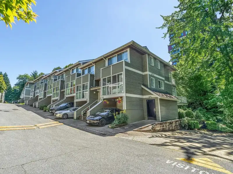 3360 COBBLESTONE AVENUE - photo 1 of 28