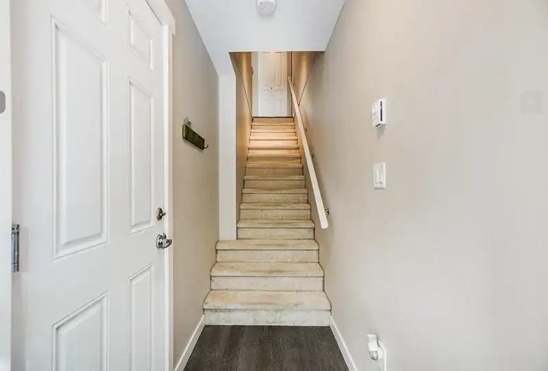 145 7938 209 STREET - photo 3 of 23