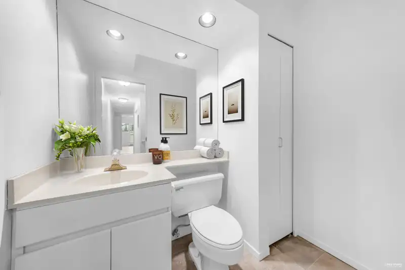 107 933 W 8TH AVENUE - photo 4 of 25