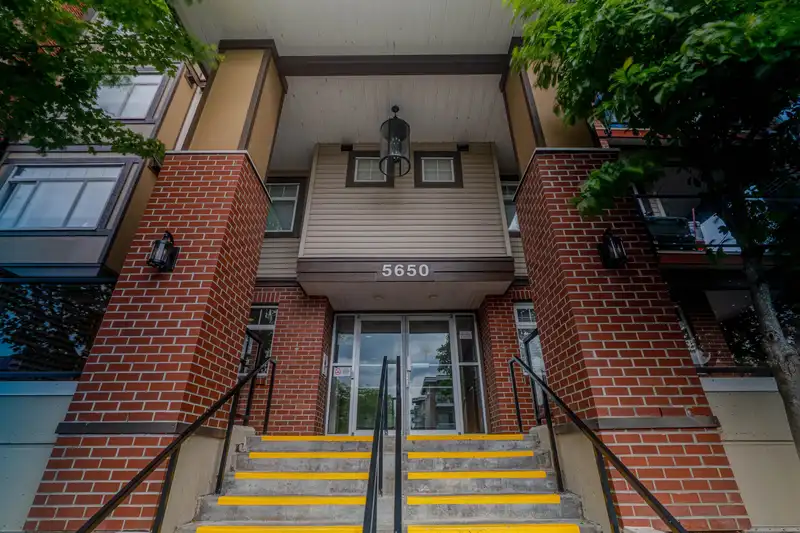 423 5650 201A STREET - photo 2 of 27