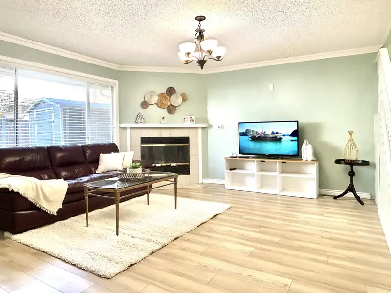 11 7871 FRANCIS ROAD - photo 1 of 30
