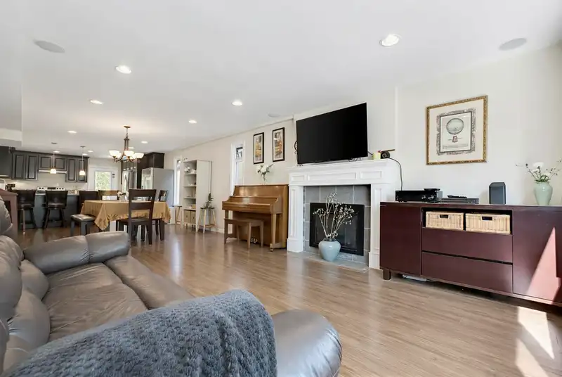 4251 CAMPOBELLO PLACE - photo 4 of 40