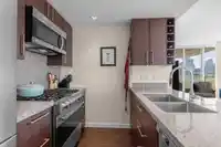 608 1708 COLUMBIA STREET - thumbnail 10