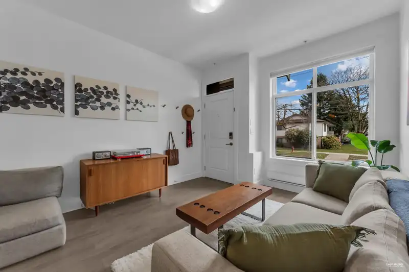 5795 WALES STREET - photo 4 of 40