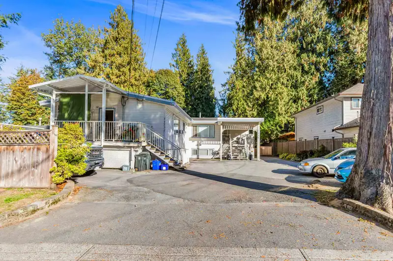 11730 11732 BONSON ROAD - photo 2 of 32