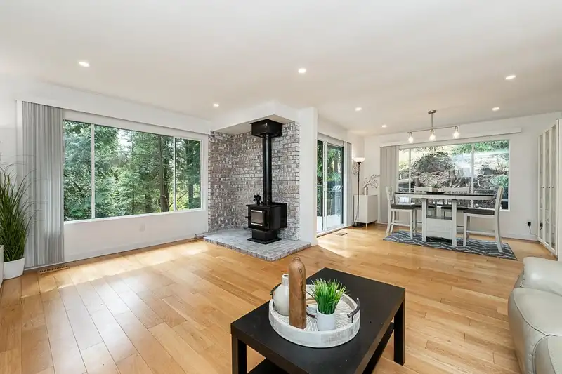 3398 WILLIAM AVENUE - photo 4 of 32
