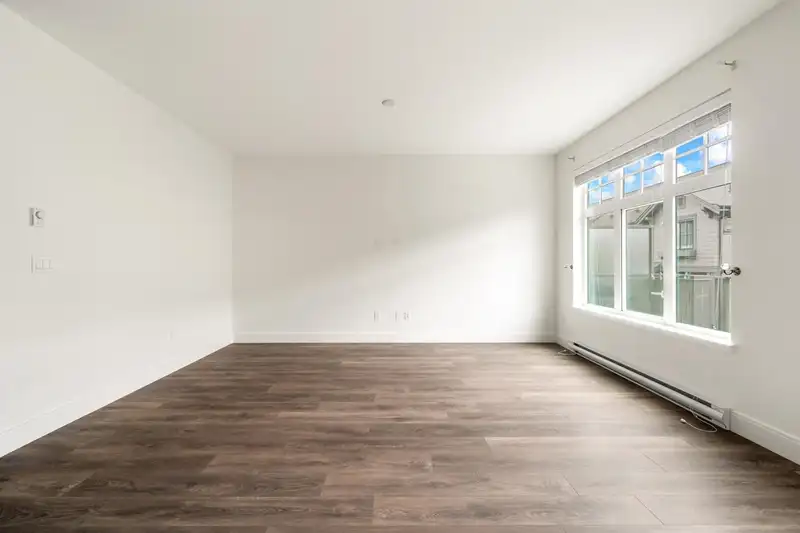 158 1290 MITCHELL STREET - photo 3 of 30