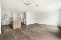 158 1290 MITCHELL STREET - thumbnail 6