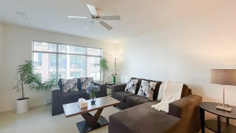 228 9288 ODLIN ROAD - photo 3 of 19
