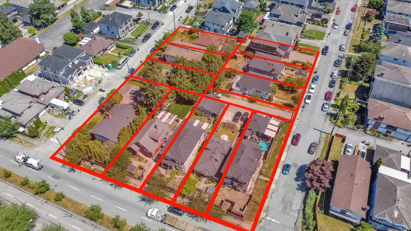 3717 PRICE STREET - photo 2 of 6