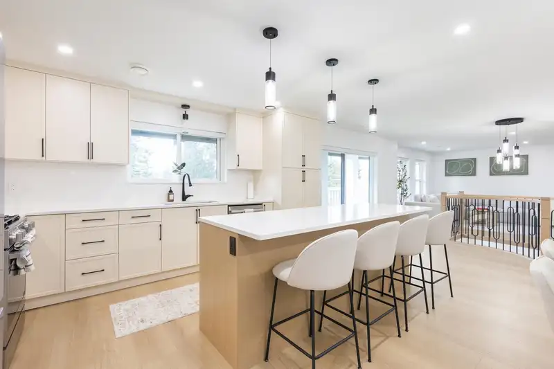 1830 126 STREET - photo 1 of 34
