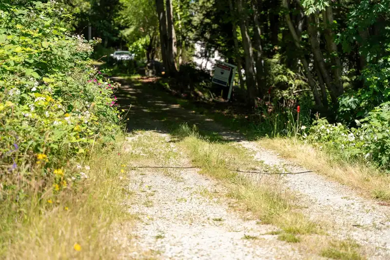 12882 STONE ROAD - photo 3 of 20