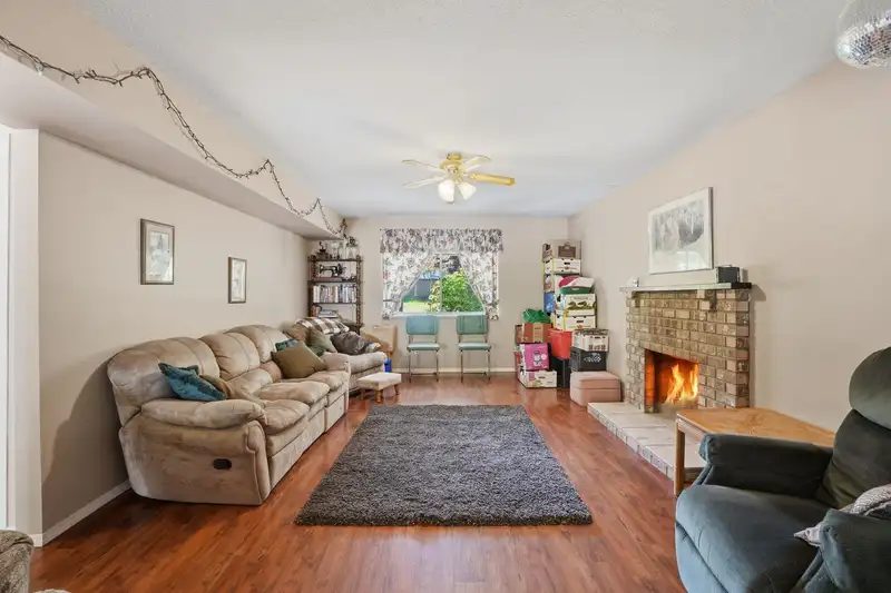 14287 73A AVE AVENUE - photo 4 of 35