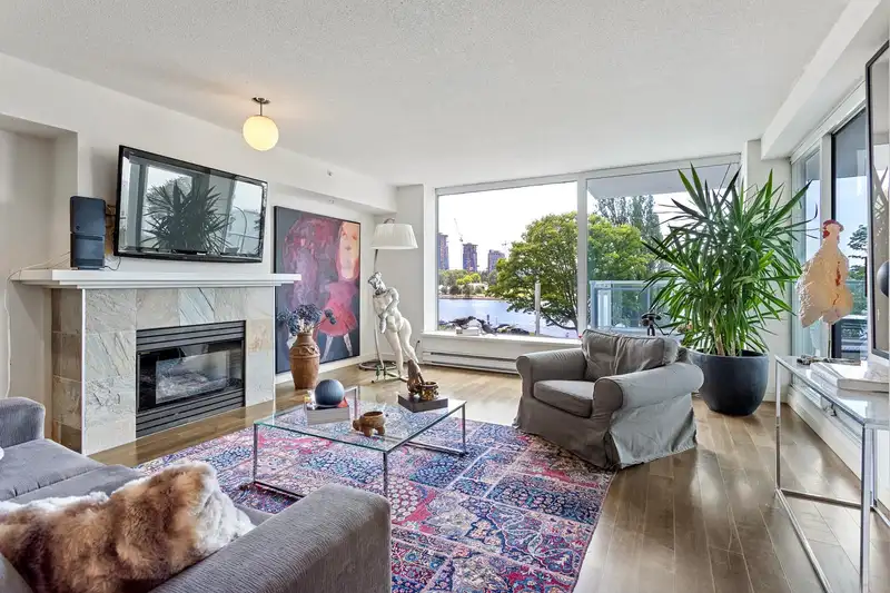 3B 1403 BEACH AVENUE - photo 4 of 25