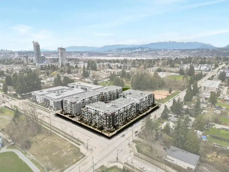 224 13963 105 BOULEVARD - photo 1 of 40