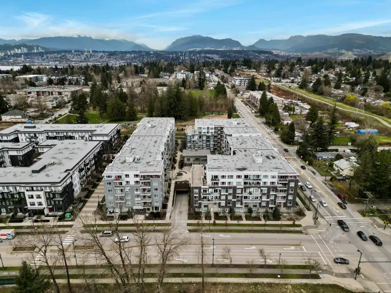 224 13963 105 BOULEVARD - photo 3 of 40