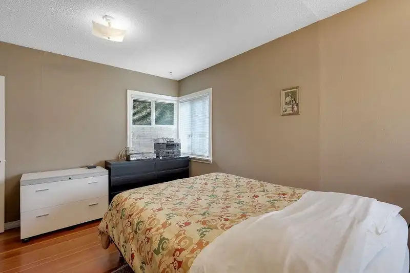 2374 HILLSIDE DRIVE - photo 4 of 33
