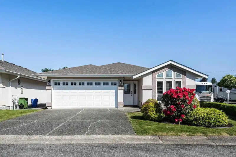 12 9921 QUARRY ROAD - photo 1 of 40