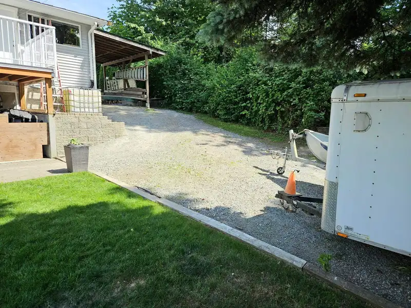10223 124 STREET - photo 3 of 28
