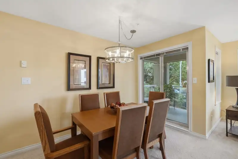 211 2575 WARE STREET - photo 4 of 20