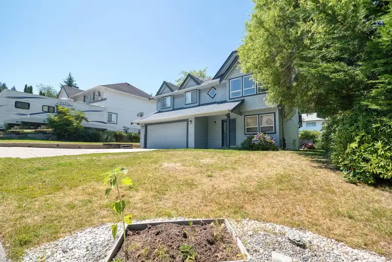 5833 HERON PLACE - photo 4 of 36