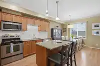 7 4910 CENTRAL AVENUE - thumbnail 2