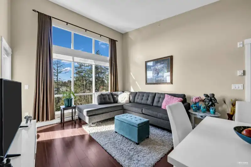 408 12039 64 AVENUE - photo 1 of 33