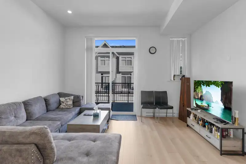 24 14151 58A AVENUE - photo 4 of 31