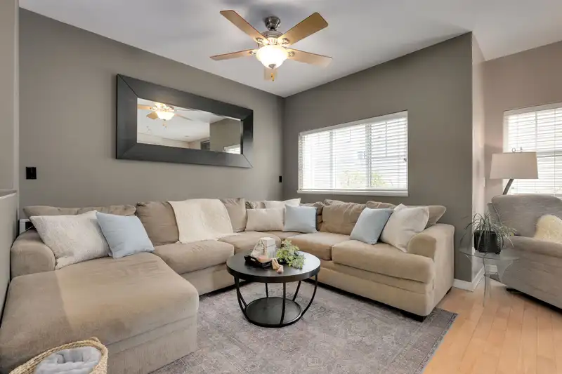 37 21535 88 AVENUE - photo 4 of 35