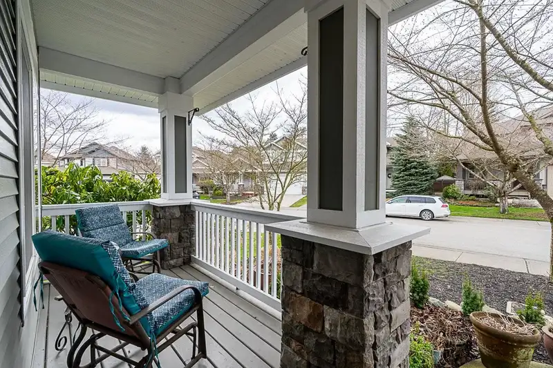 20222 71A AVENUE - photo 3 of 40