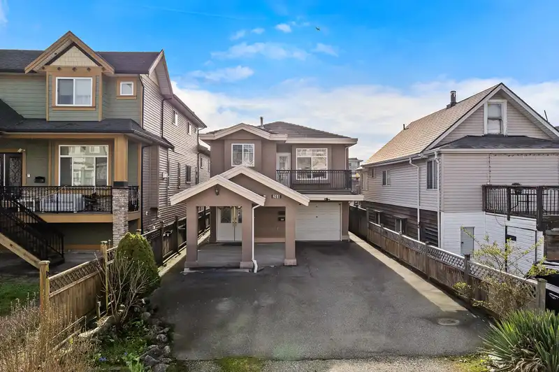 268 HAMPTON STREET - photo 1 of 40