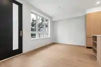 122 578 W 24 AVENUE - thumbnail 2
