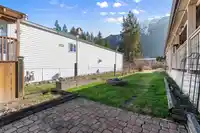 107 65367 KAWKAWA LAKE ROAD - thumbnail 5