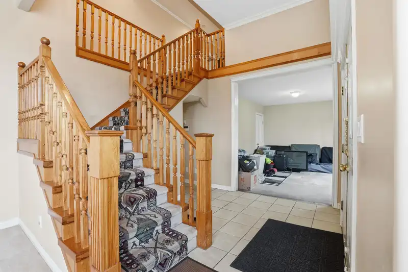 6593 125A STREET - photo 4 of 31