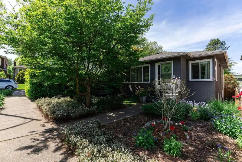 4291 BRANT STREET - photo 1 of 40
