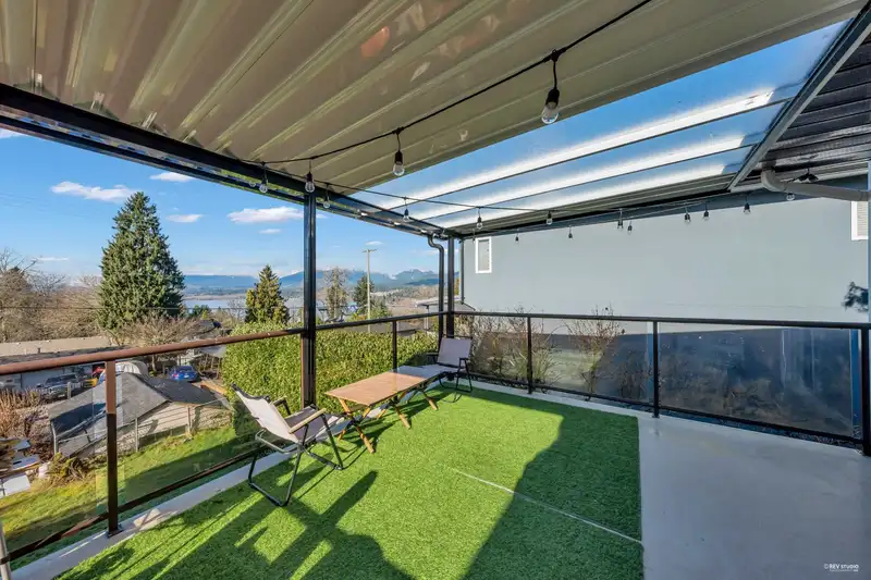 7247 BARNET ROAD - photo 2 of 29