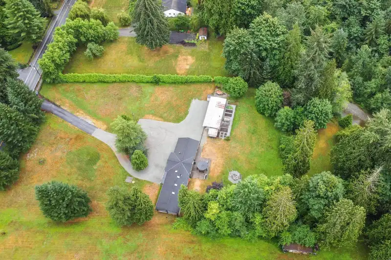22948 132 AVENUE - photo 1 of 40