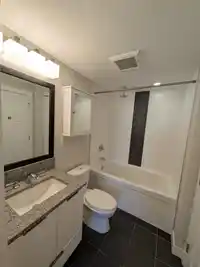2506 2968 GLEN DRIVE - thumbnail 12
