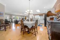 21055 85A AVENUE - thumbnail 2