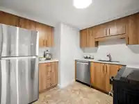 935 E 8TH AVENUE - thumbnail 10