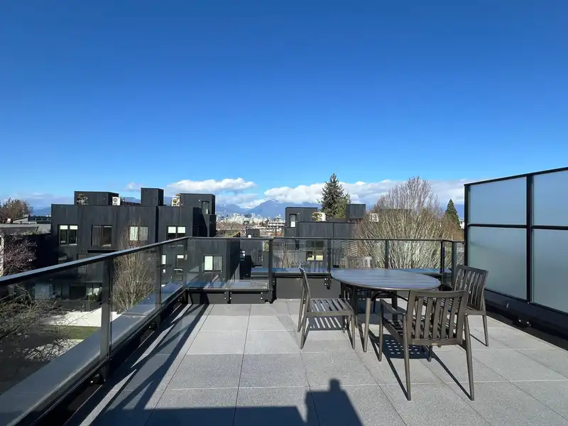 34 530 W 28TH AVENUE - photo 3 of 40
