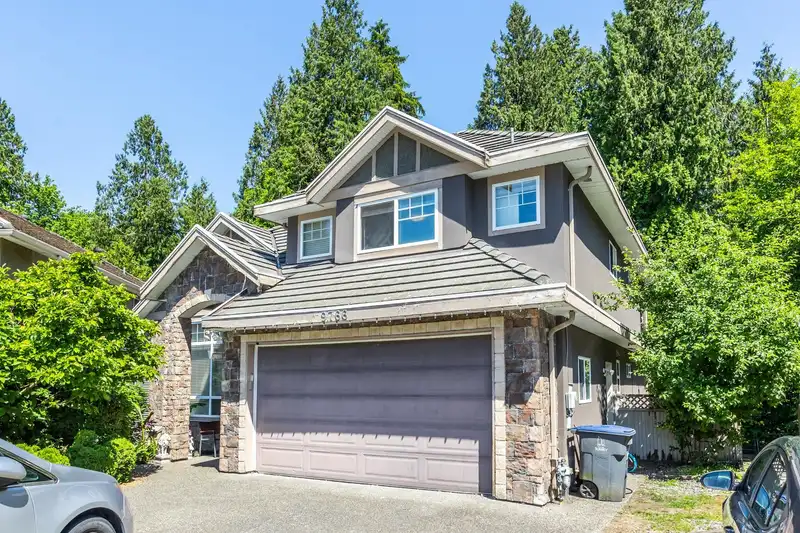 9766 160A STREET - photo 2 of 40