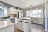 304 223 E KEITH ROAD - thumbnail 11